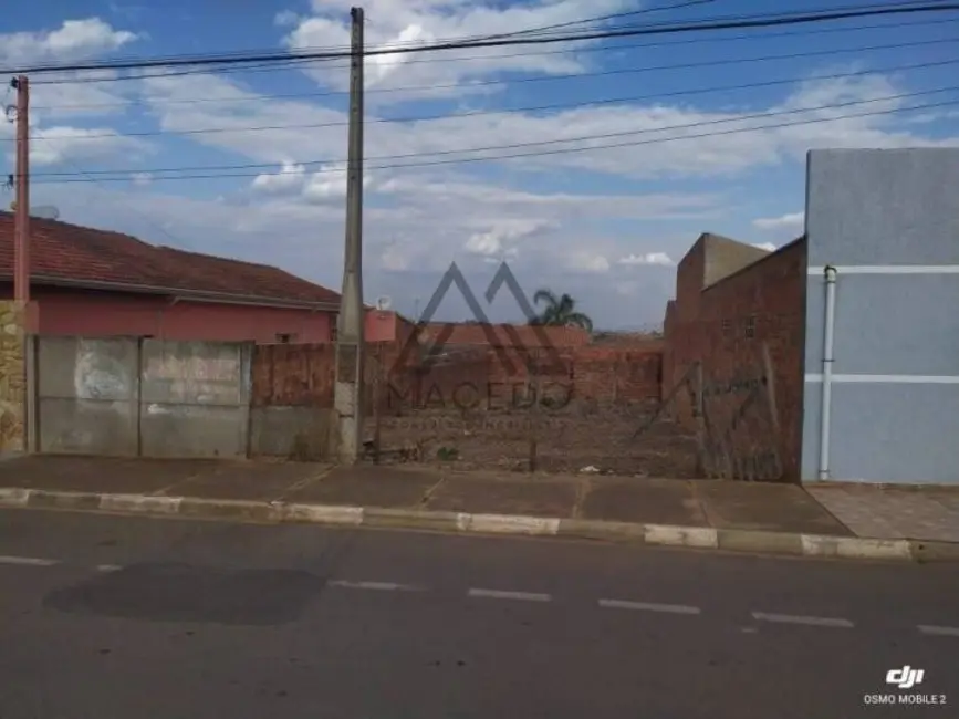 Foto 2 de Terreno / Lote à venda, 340m2 em Centro, Cesario Lange - SP
