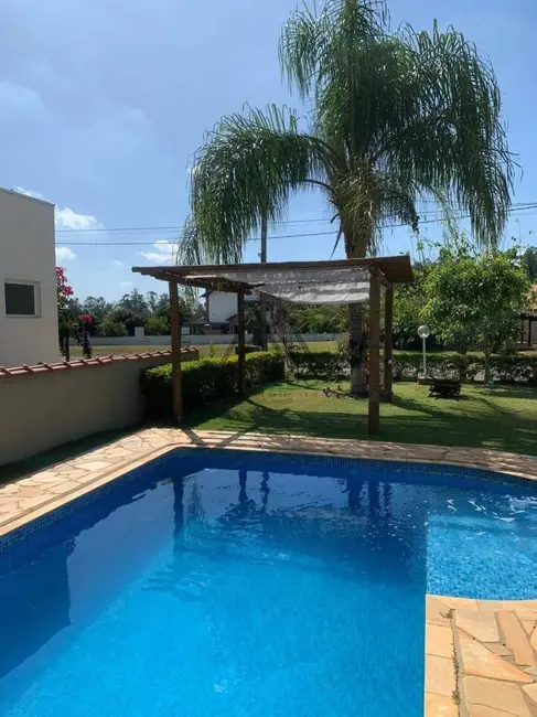 Foto 2 de Sobrado com 5 quartos à venda, 450m2 em Porangaba - SP