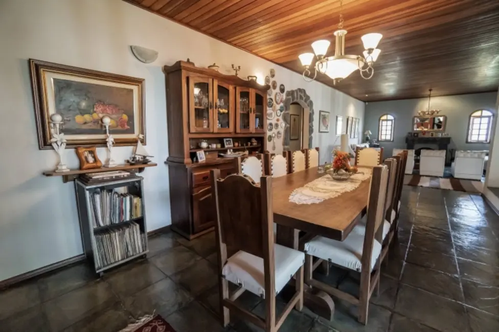 Foto 9 de Casa de Condomínio com 4 quartos à venda, 272m2 em Porangaba - SP