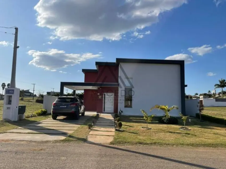 Foto 1 de Casa de Condomínio com 3 quartos à venda, 165m2 em Porangaba - SP