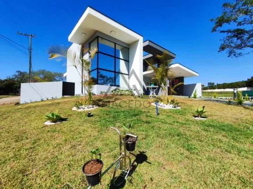 Foto 4 de Casa de Condomínio com 3 quartos à venda, 175m2 em Porangaba - SP