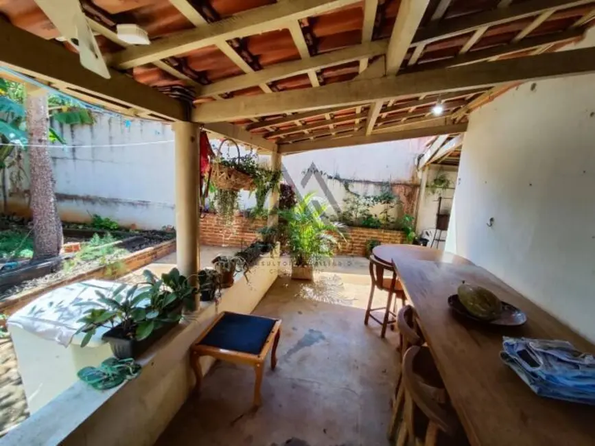 Foto 4 de Casa com 2 quartos à venda, 94m2 em Centro, Cesario Lange - SP