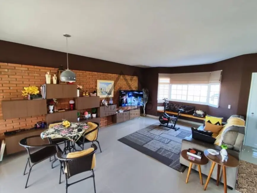 Foto 6 de Casa de Condomínio com 4 quartos à venda, 317m2 em Cesario Lange - SP