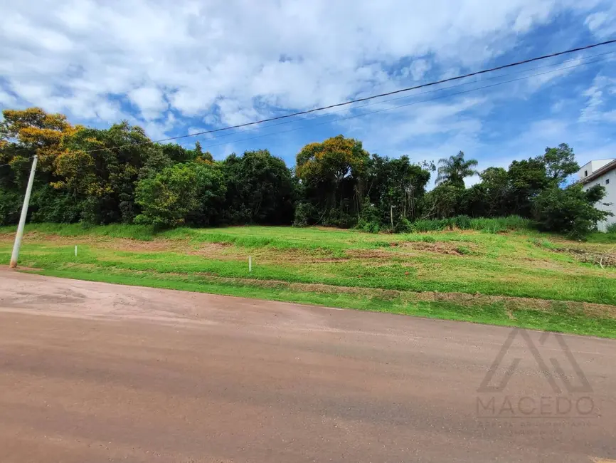 Foto 4 de Terreno / Lote à venda, 450m2 em Pardinho - SP