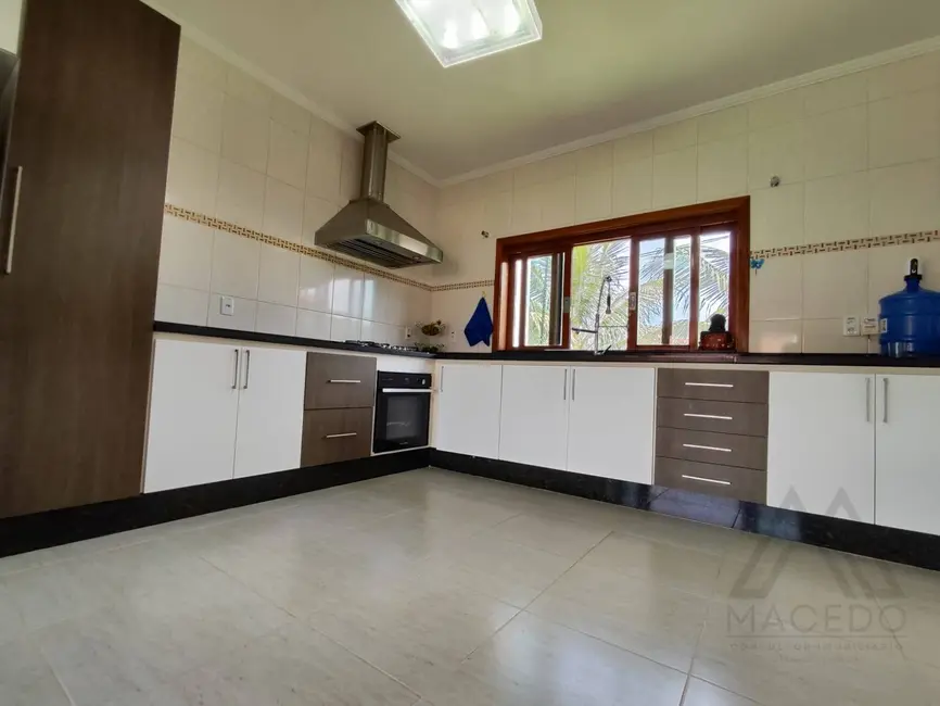 Foto 8 de Casa de Condomínio com 3 quartos à venda, 1077m2 em Cesario Lange - SP