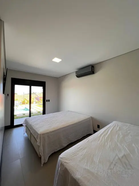 Casa de Condomínio com 4 quartos à venda, 1000m2 em Centro, Mairinque - SP - imagem 9 Foto 9 de Casa de Condomínio com 4 quartos à venda, 1000m2 em Centro, Mairinque - SP