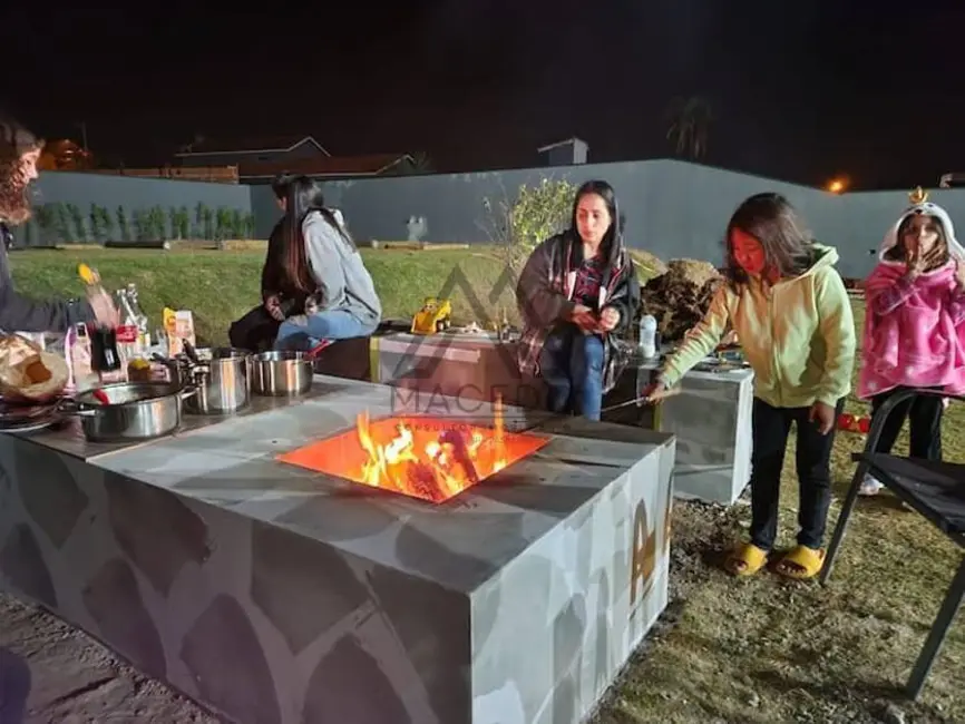 Foto 6 de Sobrado com 4 quartos à venda, 1000m2 em Porangaba - SP