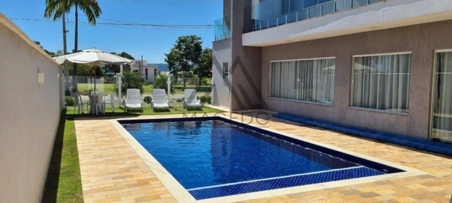 Foto 3 de Casa com 4 quartos à venda, 450m2 em Pardinho - SP