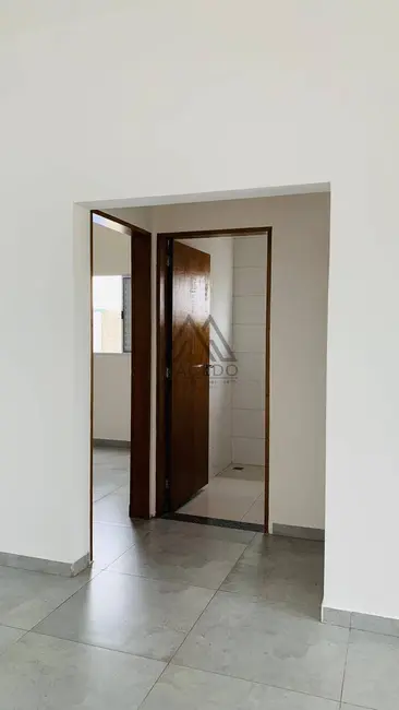 Foto 4 de Casa com 2 quartos à venda, 200m2 em Cesario Lange - SP