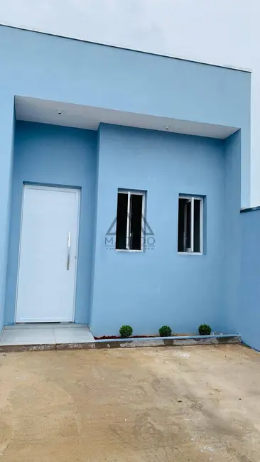 Foto 2 de Casa com 2 quartos à venda, 200m2 em Cesario Lange - SP