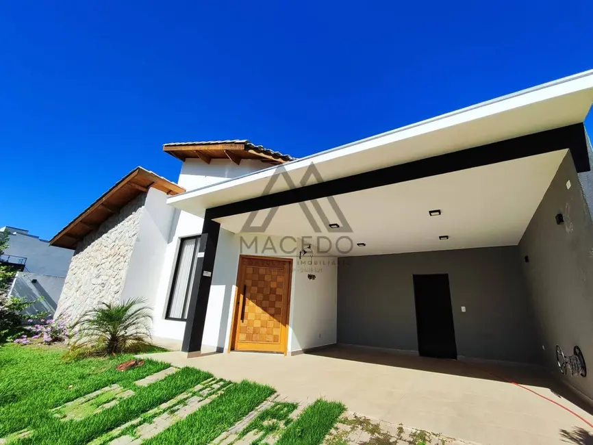 Foto 1 de Casa de Condomínio com 3 quartos à venda, 450m2 em Porangaba - SP