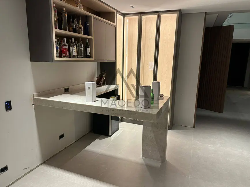 Foto 8 de Casa de Condomínio com 4 quartos à venda, 560m2 em Jardim do Golf I, Jandira - SP
