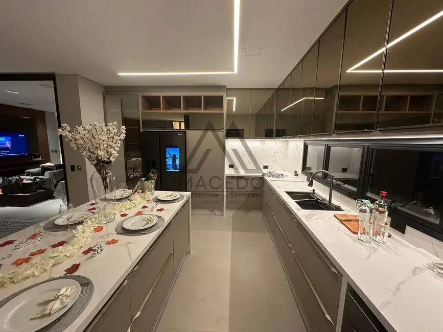 Foto 7 de Casa de Condomínio com 4 quartos à venda, 560m2 em Jardim do Golf I, Jandira - SP