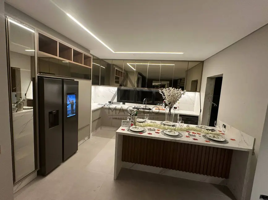 Foto 5 de Casa de Condomínio com 4 quartos à venda, 560m2 em Jardim do Golf I, Jandira - SP