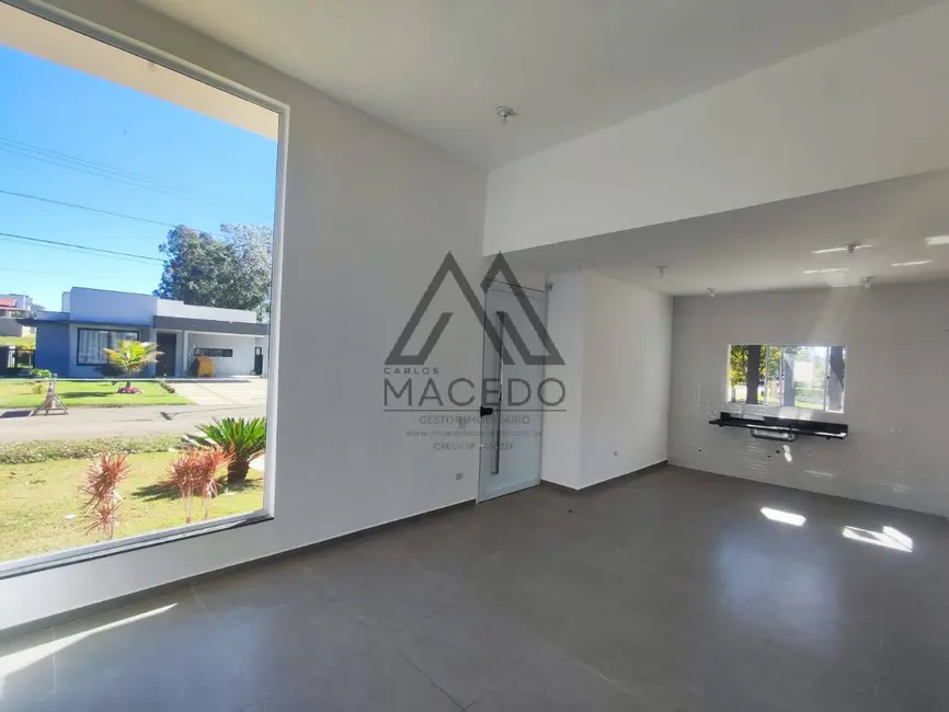 Foto 3 de Casa de Condomínio com 3 quartos à venda, 450m2 em Porangaba - SP