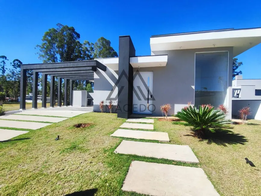 Foto 2 de Casa de Condomínio com 3 quartos à venda, 450m2 em Porangaba - SP