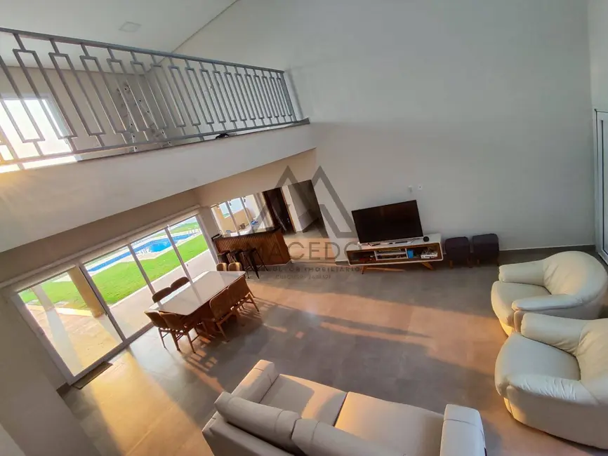 Foto 7 de Casa de Condomínio com 3 quartos à venda, 1125m2 em Cesario Lange - SP