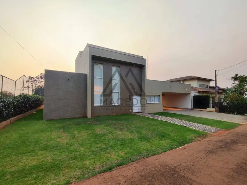 Foto 1 de Casa de Condomínio com 3 quartos à venda, 1125m2 em Cesario Lange - SP