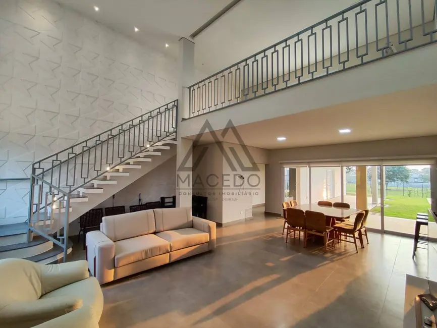 Foto 4 de Casa de Condomínio com 3 quartos à venda, 1125m2 em Cesario Lange - SP