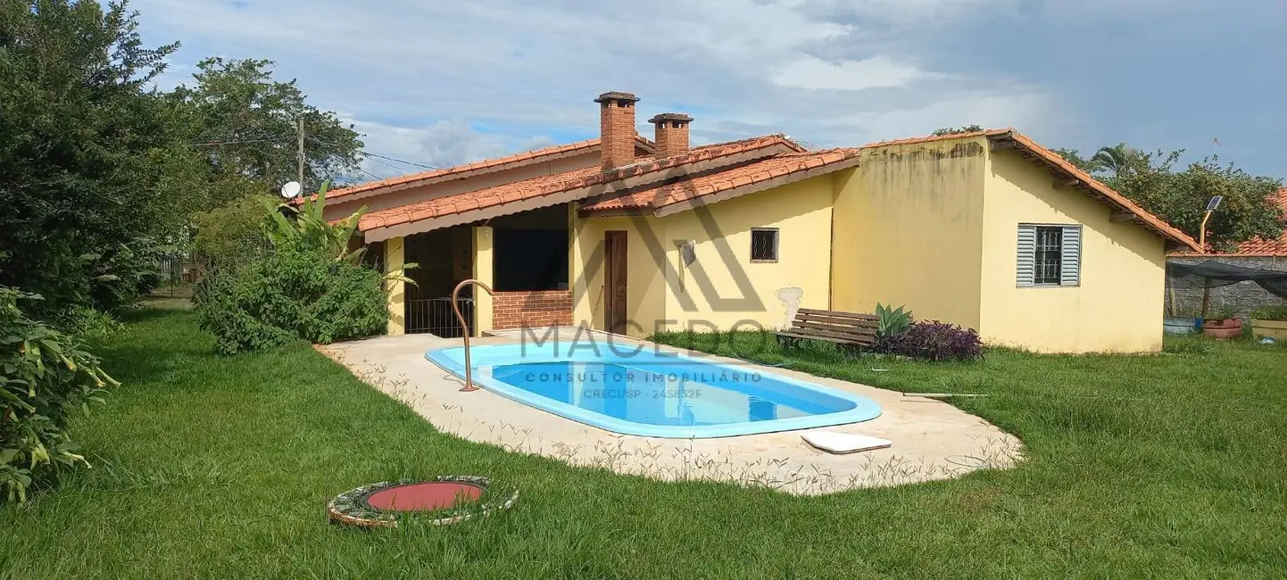 Foto 1 de Casa com 3 quartos à venda, 1000m2 em Cesario Lange - SP
