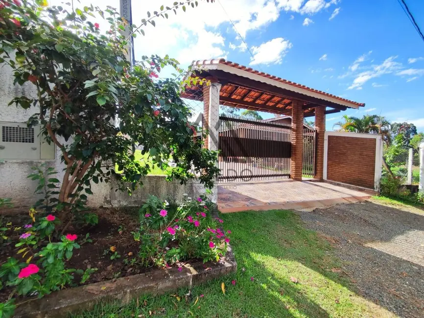 Foto 1 de Chácara com 3 quartos à venda, 1000m2 em Porangaba - SP