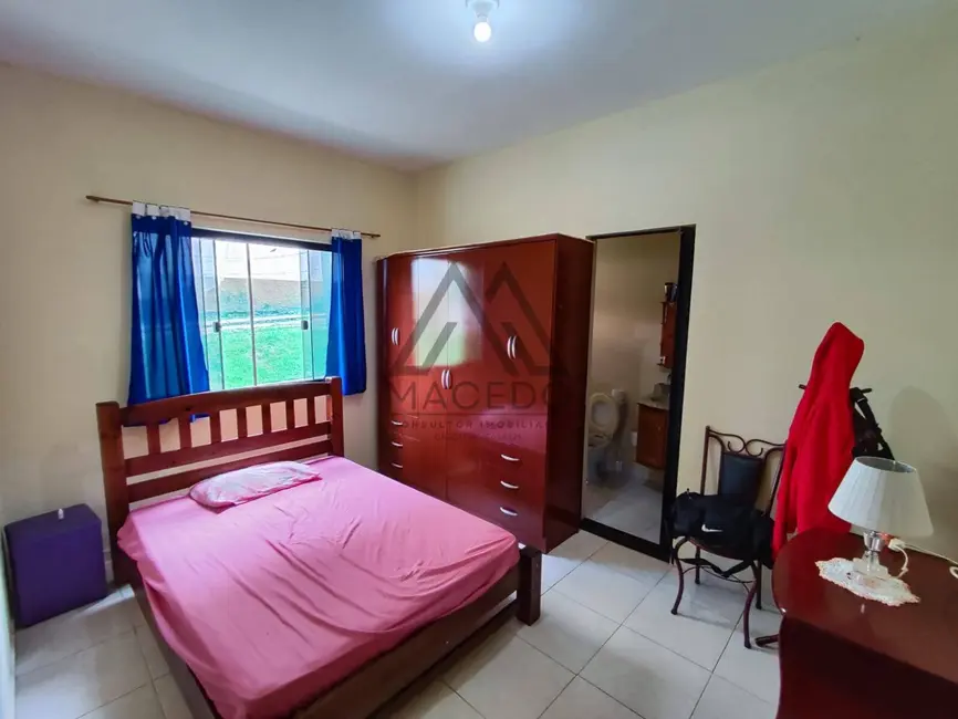 Chácara com 3 quartos à venda, 1300m2 em Porangaba - SP - imagem 9 Foto 9 de Chácara com 3 quartos à venda, 1300m2 em Porangaba - SP