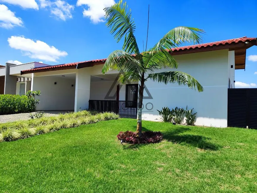 Foto 2 de Casa de Condomínio com 3 quartos à venda, 450m2 em Porangaba - SP
