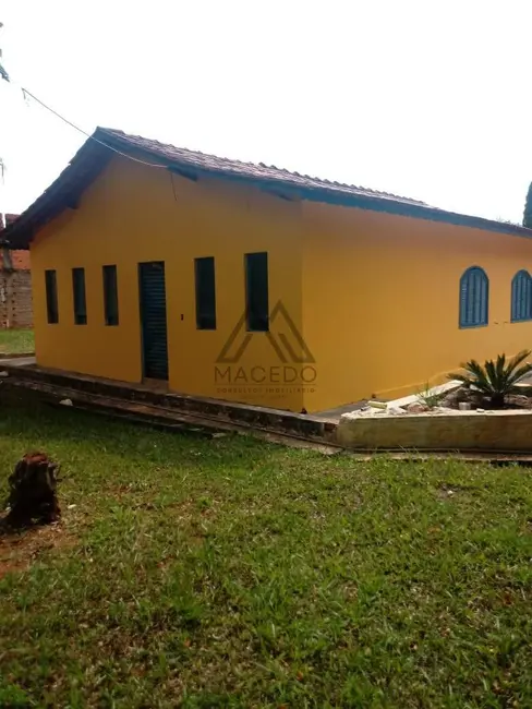 Foto 1 de Chácara com 3 quartos à venda, 10000m2 em Centro, Cesario Lange - SP