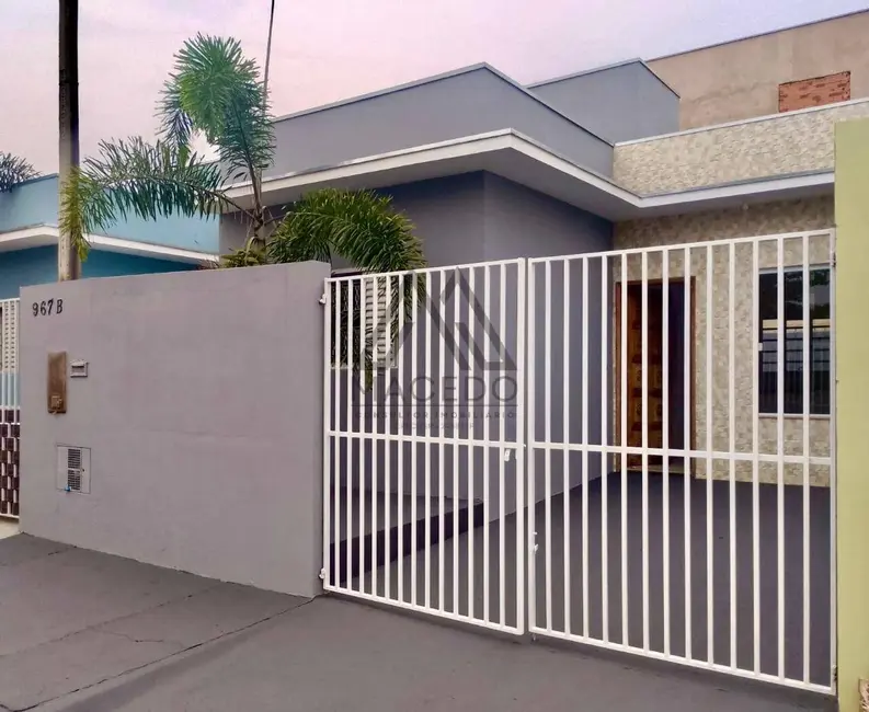 Foto 1 de Casa com 2 quartos à venda, 104m2 em Jardim Santa Rita de Cássia, Tatui - SP