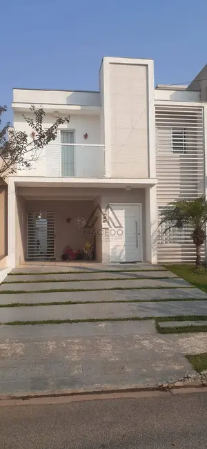 Sobrado com 3 quartos à venda, 150m2 em Loteamento Dinorá Rosa, Sorocaba - SP - imagem 2 Foto 2 de Sobrado com 3 quartos à venda, 150m2 em Loteamento Dinorá Rosa, Sorocaba - SP