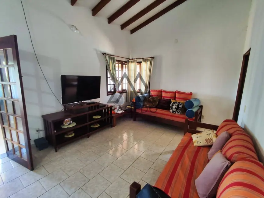 Casa de Condomínio com 3 quartos à venda, 1100m2 em Porangaba - SP - imagem 3 Foto 3 de Casa de Condomínio com 3 quartos à venda, 1100m2 em Porangaba - SP