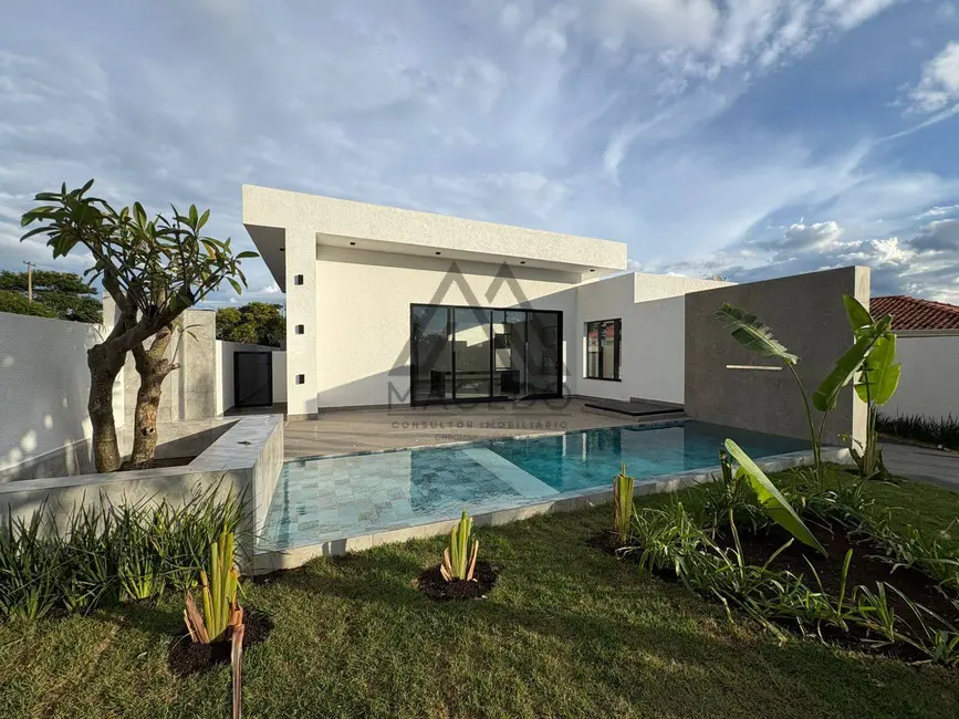 Foto 1 de Casa de Condomínio com 3 quartos à venda, 439m2 em Pardinho - SP