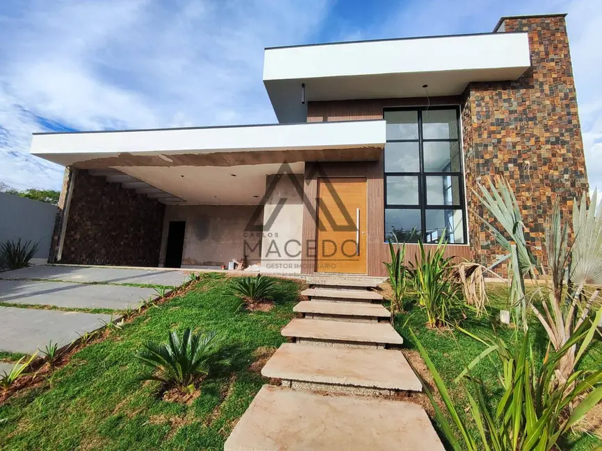 Foto 1 de Casa de Condomínio com 3 quartos à venda, 450m2 em Porangaba - SP