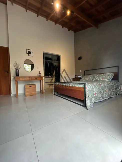 Foto 9 de Casa de Condomínio com 3 quartos à venda, 450m2 em Porangaba - SP