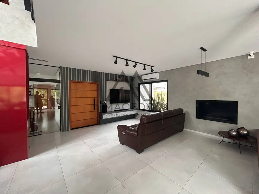 Foto 5 de Casa de Condomínio com 3 quartos à venda, 450m2 em Porangaba - SP