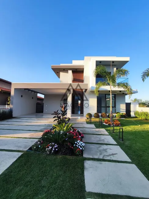 Casa de Condomínio com 4 quartos à venda, 420m2 em Porangaba - SP - imagem 2 Foto 2 de Casa de Condomínio com 4 quartos à venda, 420m2 em Porangaba - SP