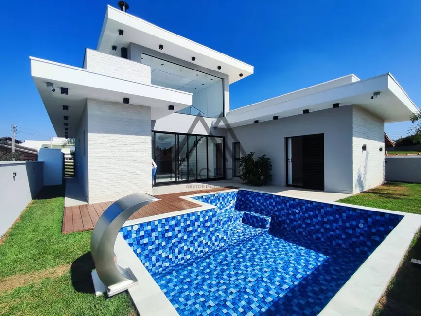 Casa de Condomínio com 4 quartos à venda, 420m2 em Porangaba - SP - imagem 6 Foto 6 de Casa de Condomínio com 4 quartos à venda, 420m2 em Porangaba - SP