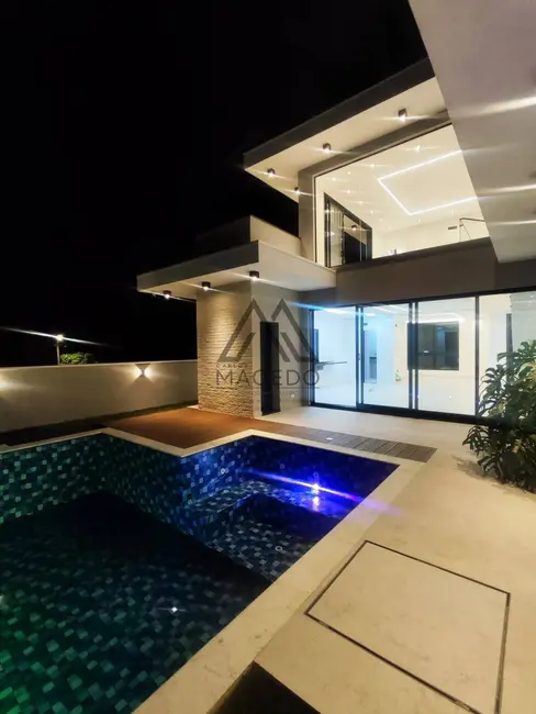 Casa de Condomínio com 4 quartos à venda, 420m2 em Porangaba - SP - imagem 8 Foto 8 de Casa de Condomínio com 4 quartos à venda, 420m2 em Porangaba - SP