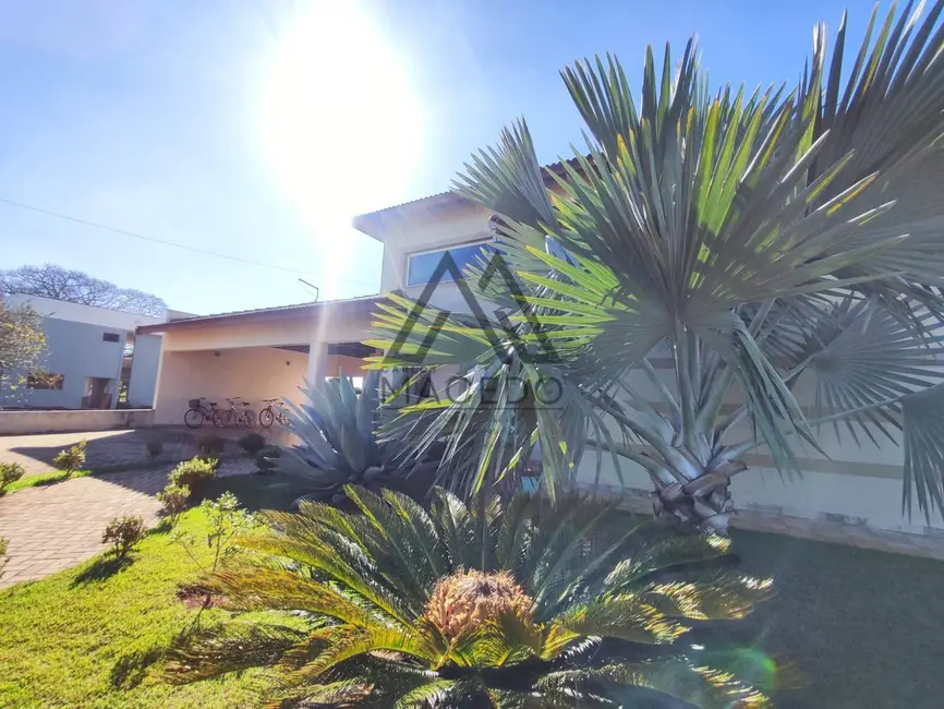 Foto 2 de Casa de Condomínio com 4 quartos à venda, 1000m2 em Cesario Lange - SP