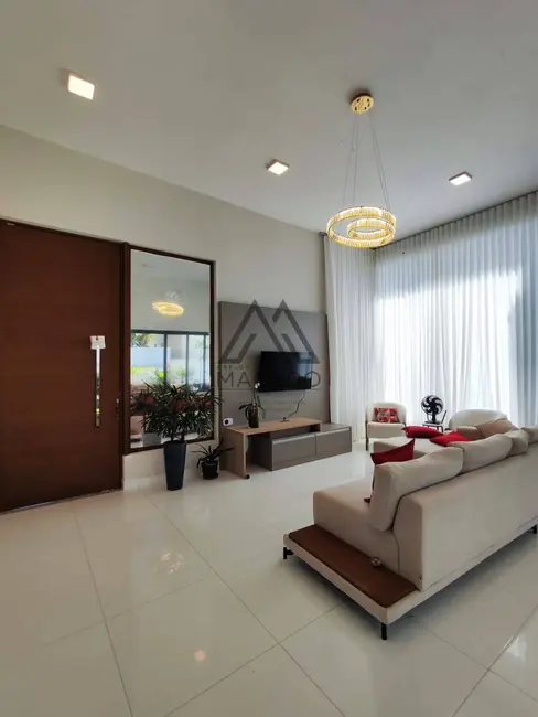 Foto 2 de Casa de Condomínio com 3 quartos à venda, 410m2 em Porangaba - SP