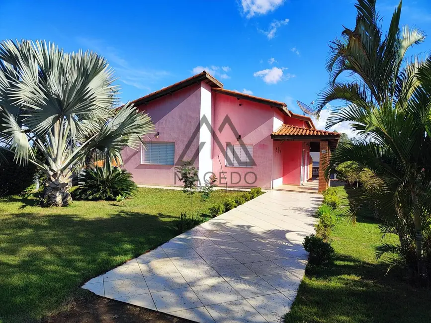 Foto 2 de Casa de Condomínio com 3 quartos à venda, 450m2 em Porangaba - SP