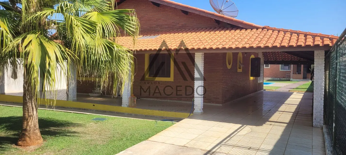 Foto 2 de Casa com 3 quartos à venda, 1016m2 em Cesario Lange - SP