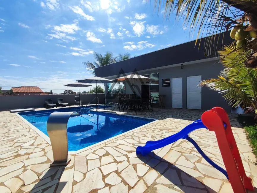 Casa de Condomínio com 3 quartos à venda, 450m2 em Porangaba - SP - imagem 5 Foto 5 de Casa de Condomínio com 3 quartos à venda, 450m2 em Porangaba - SP