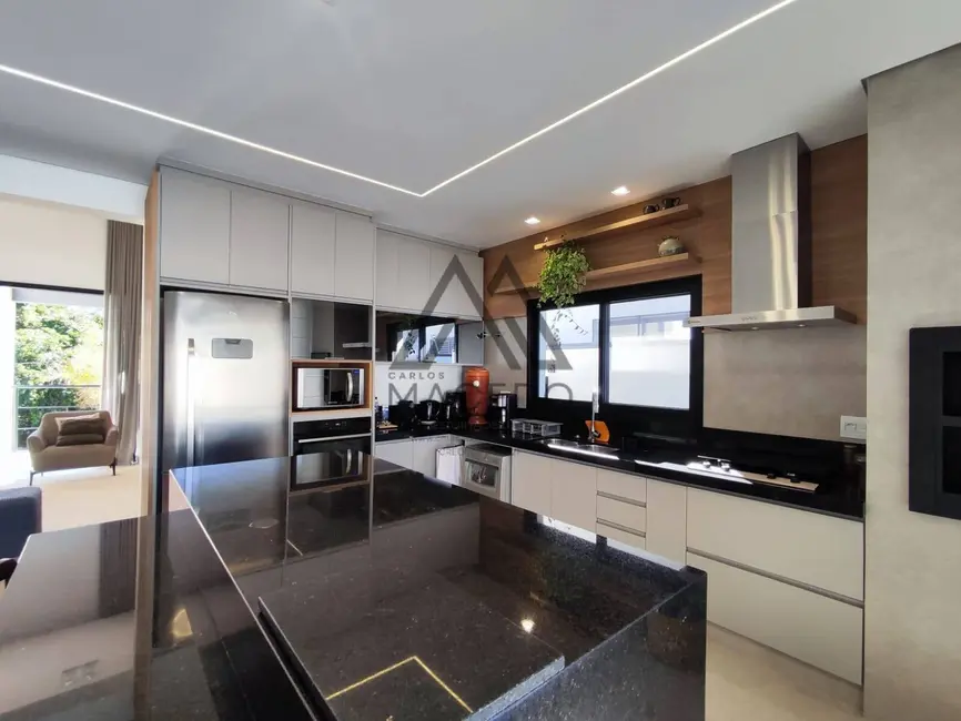 Foto 5 de Casa de Condomínio com 3 quartos à venda, 450m2 em Porangaba - SP