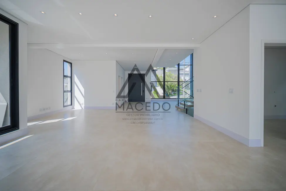 Foto 9 de Casa de Condomínio com 4 quartos à venda, 560m2 em Jardim do Golf I, Jandira - SP