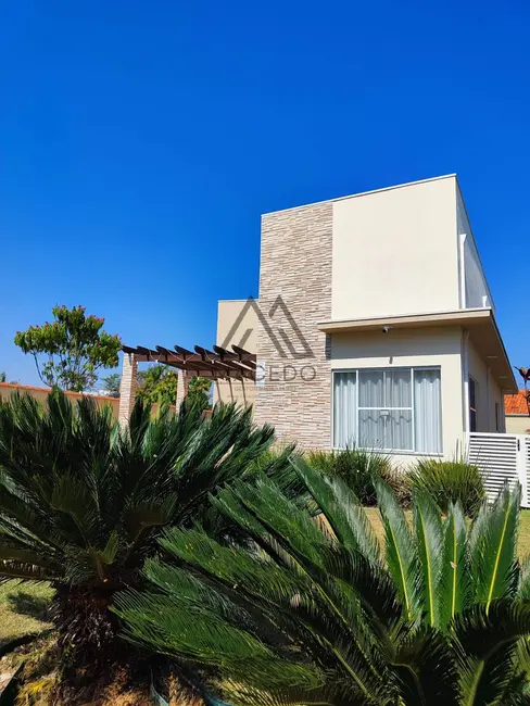 Casa de Condomínio com 3 quartos à venda, 436m2 em Porangaba - SP - imagem 2 Foto 2 de Casa de Condomínio com 3 quartos à venda, 436m2 em Porangaba - SP