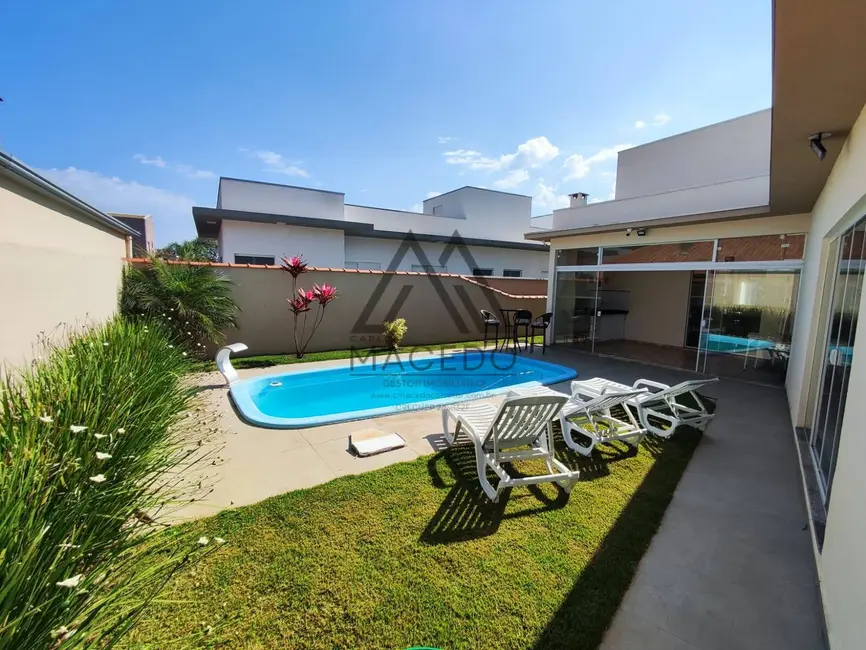 Casa de Condomínio com 3 quartos à venda, 436m2 em Porangaba - SP - imagem 4 Foto 4 de Casa de Condomínio com 3 quartos à venda, 436m2 em Porangaba - SP