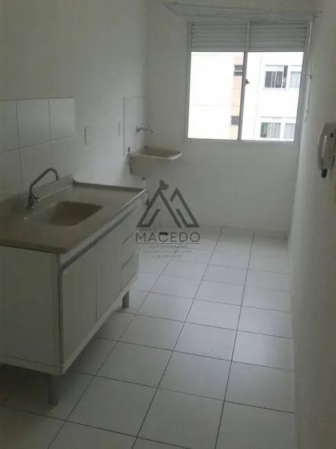 Foto 3 de Apartamento com 2 quartos à venda, 42m2 em Jardim Ísis, Cotia - SP