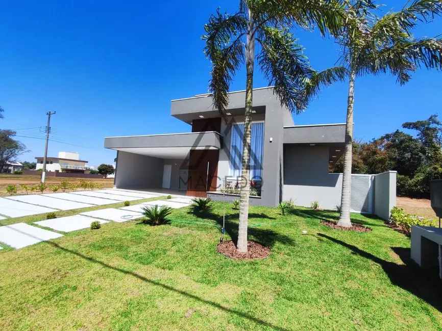 Foto 1 de Casa de Condomínio com 3 quartos à venda, 450m2 em Pardinho - SP