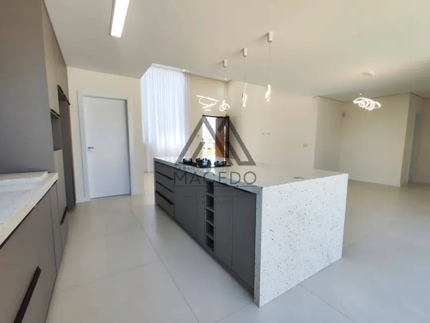 Foto 9 de Casa de Condomínio com 3 quartos à venda, 450m2 em Pardinho - SP